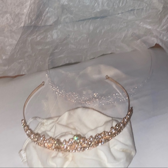 Tiara 👑 - Picture 3 of 5